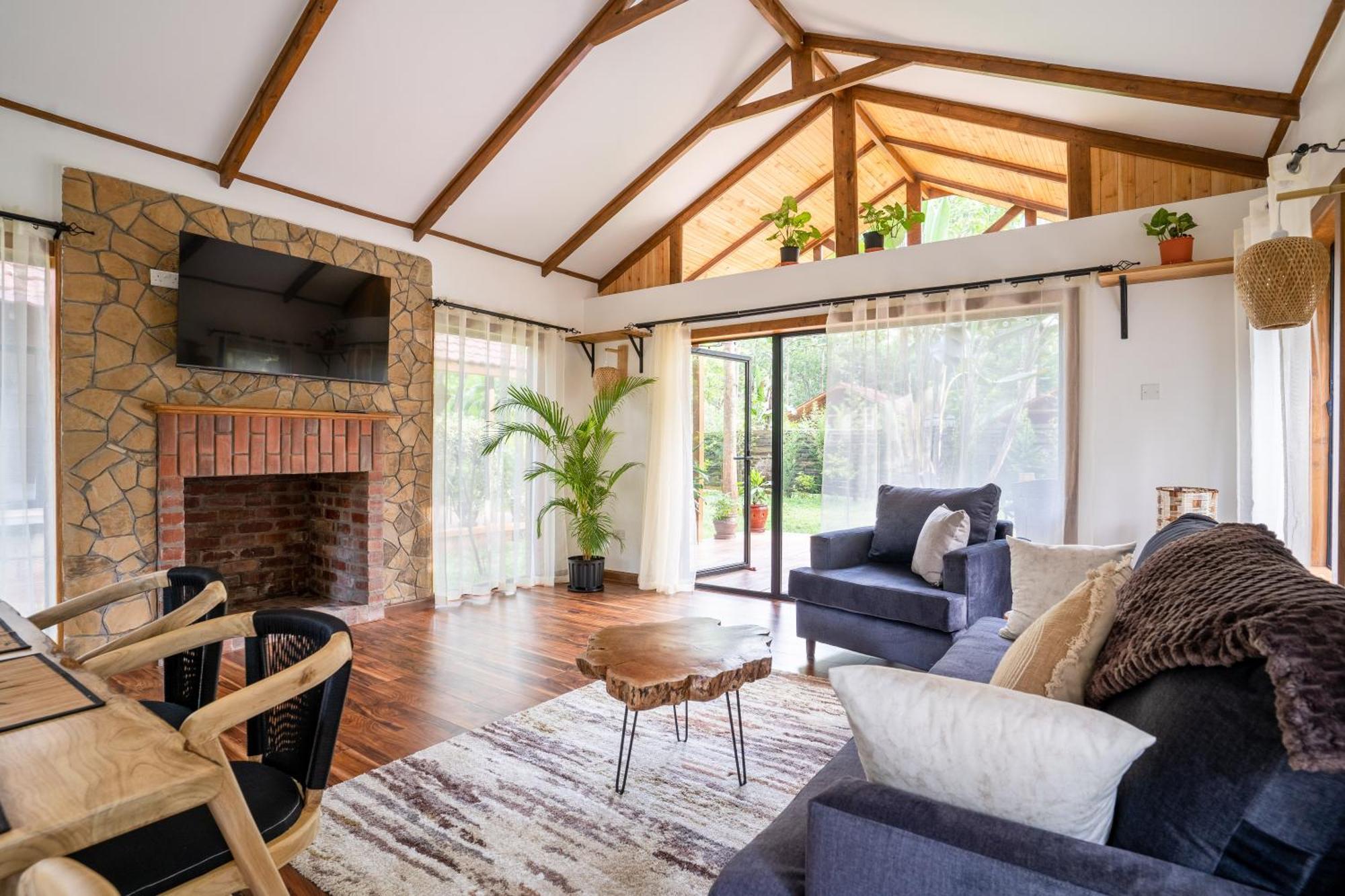 The Jungle Oasis With Heated Pool Apartment Найроби Екстериор снимка