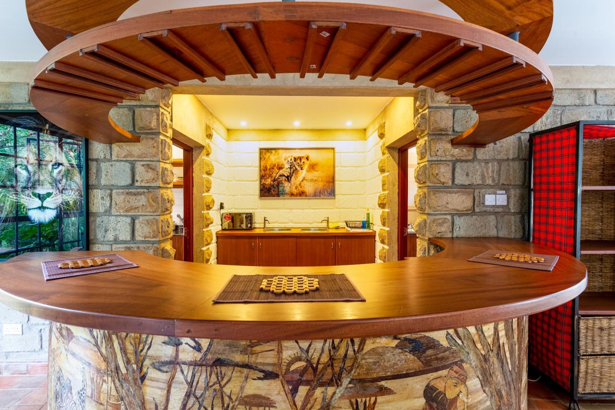 The Jungle Oasis With Heated Pool Apartment Найроби Екстериор снимка